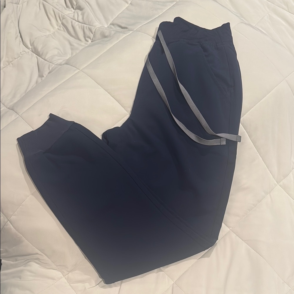 FIGS High-Waisted Zamora jogger scrub pants